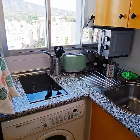 Precioso - Nuevo - Centro De - Terraza Con Vistas Al Mar, Impresionantes Vistas A La Montana, Wifi 359 Mbps, Smart Tv 40