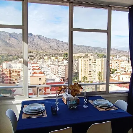 Precioso - Nuevo - Centro De - Terraza Con Vistas Al Mar, Impresionantes Vistas A La Montana, Wifi 359 Mbps, Smart Tv 40